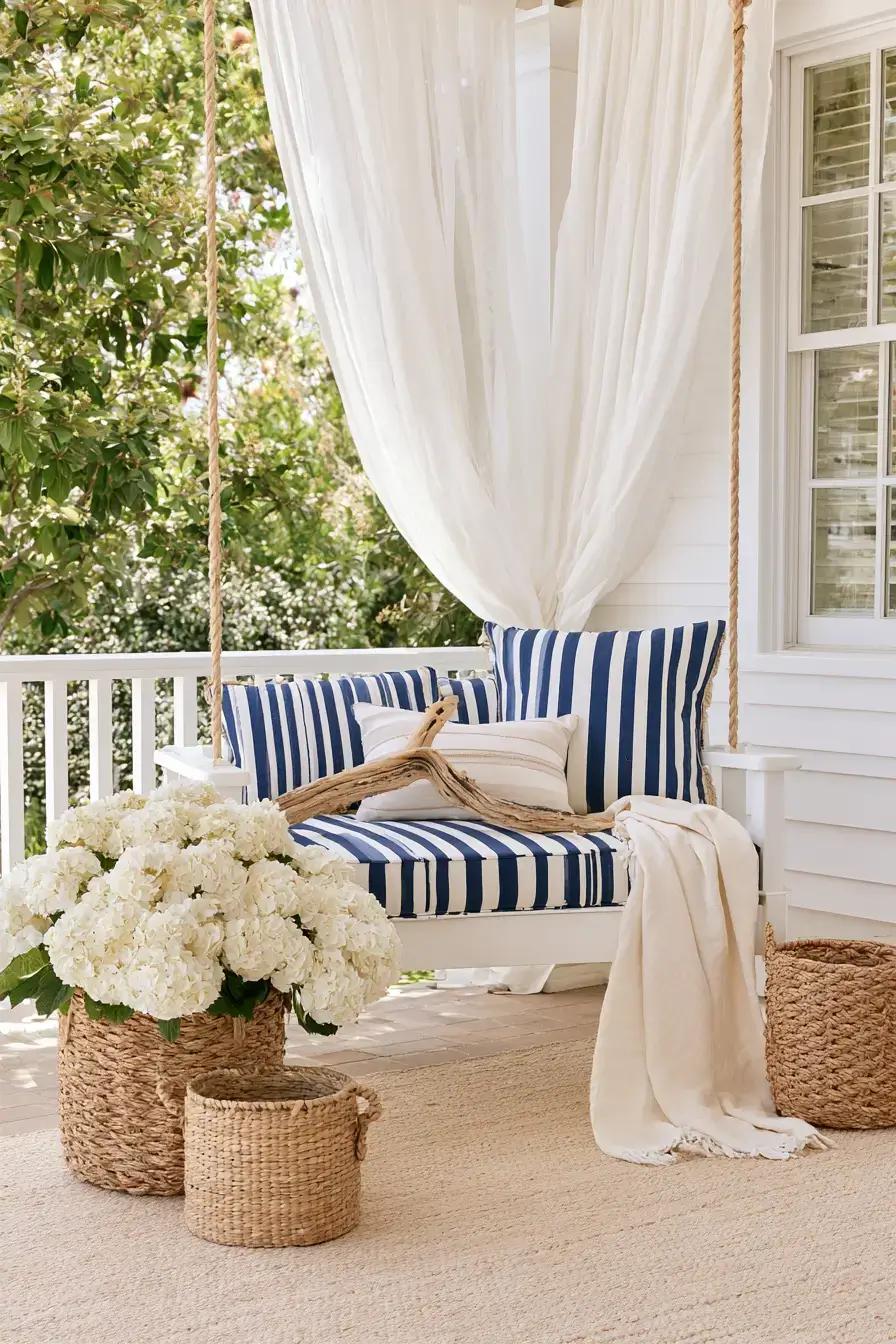 27 Dreamy Porch Swing Ideas for a Cozy Outdoor Escape